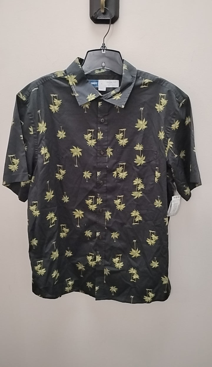 Size L Old Navy Men's Short Sleeve Shirt