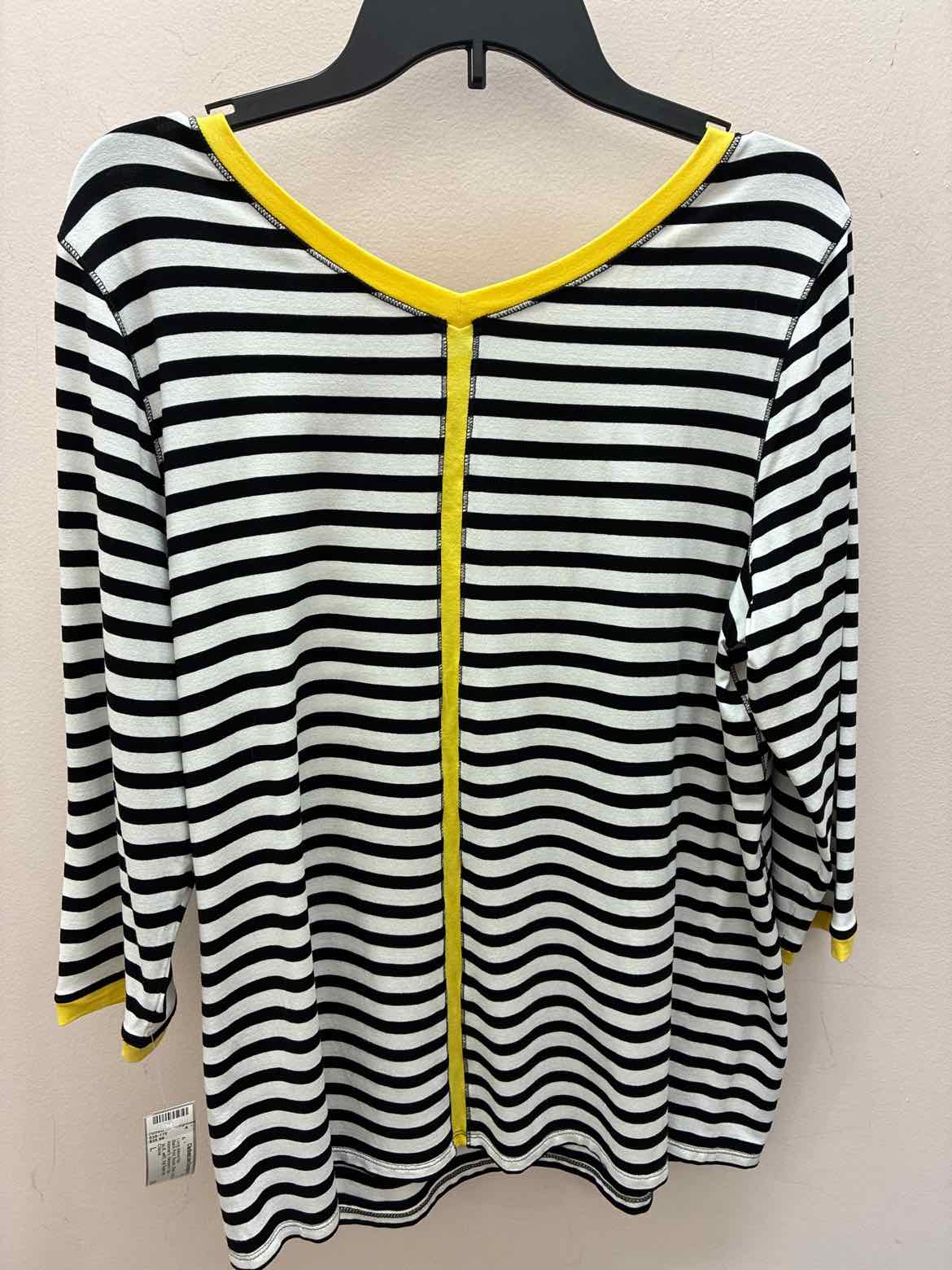 Size L Chicos Long sleeve top