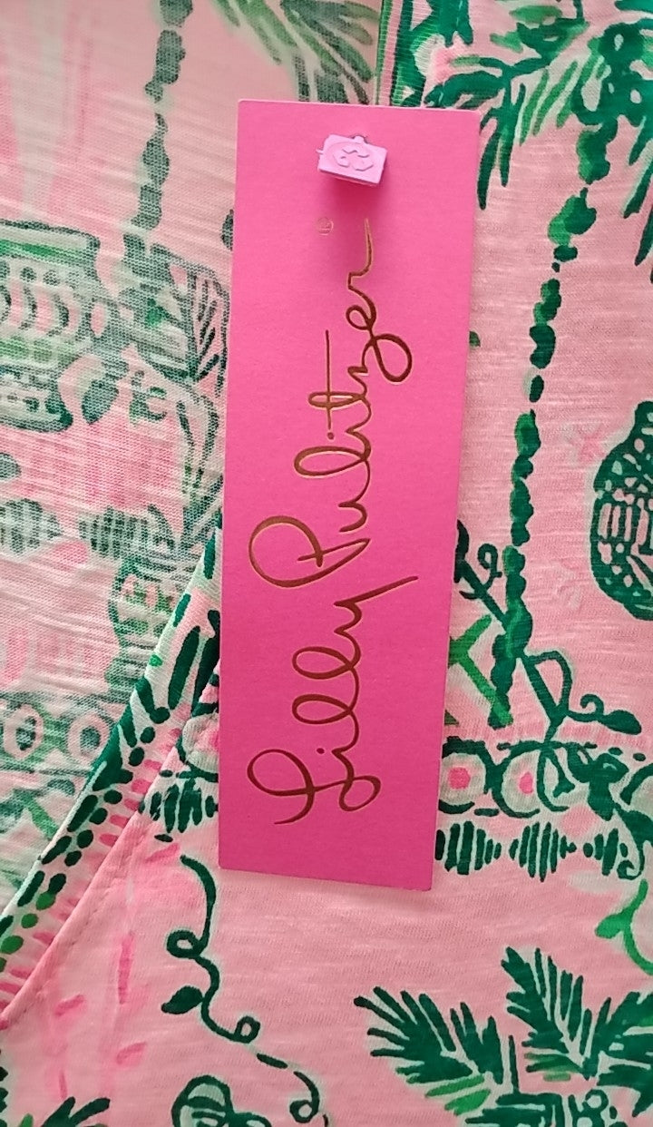 Size L Lilly Pulitzer T-shirt