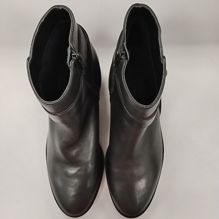 7 White House Black Market Boots