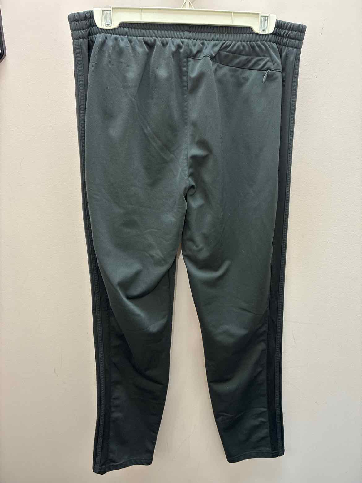 Size XL Adidas Men's Sweatpants