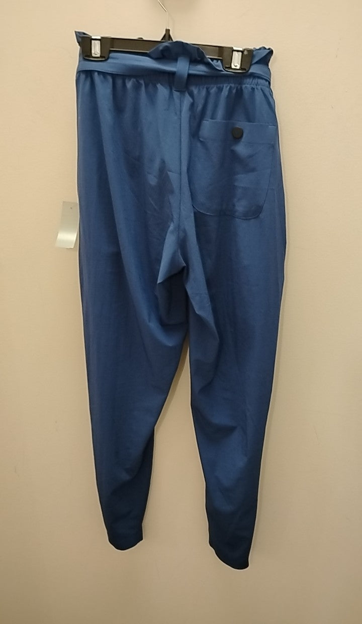 Size 8 Athleta Capris