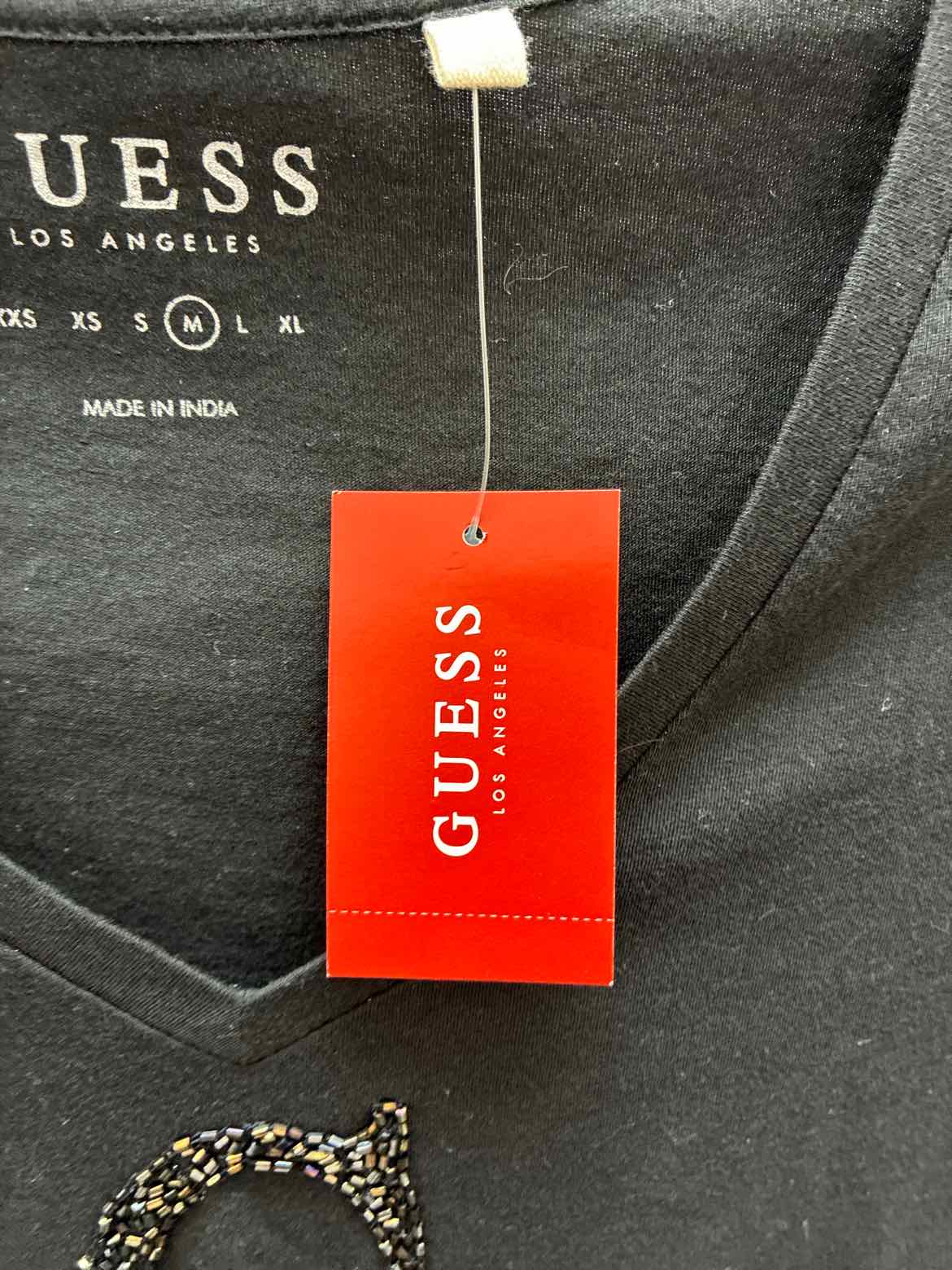 Size M Guess Short Sleeve T-shirt