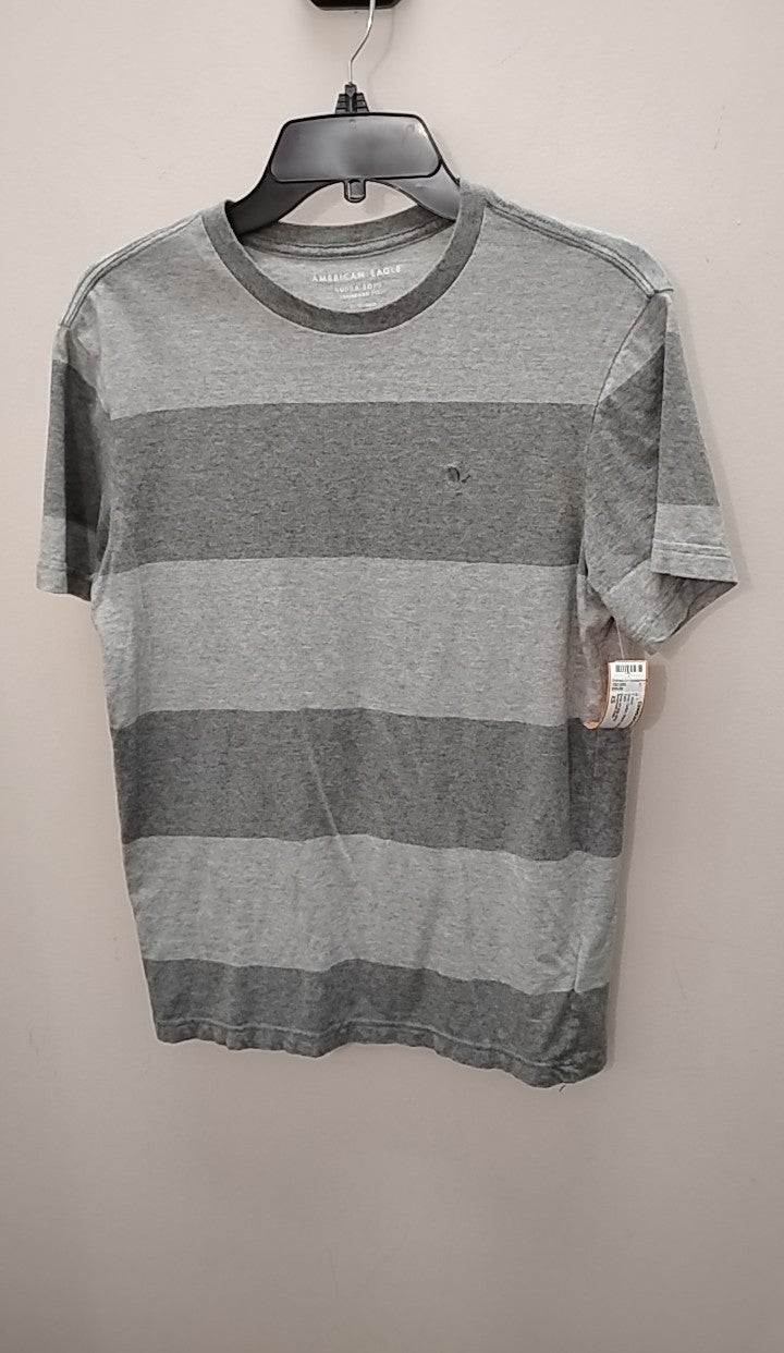 Size XS American Eagle Men's T-shirt