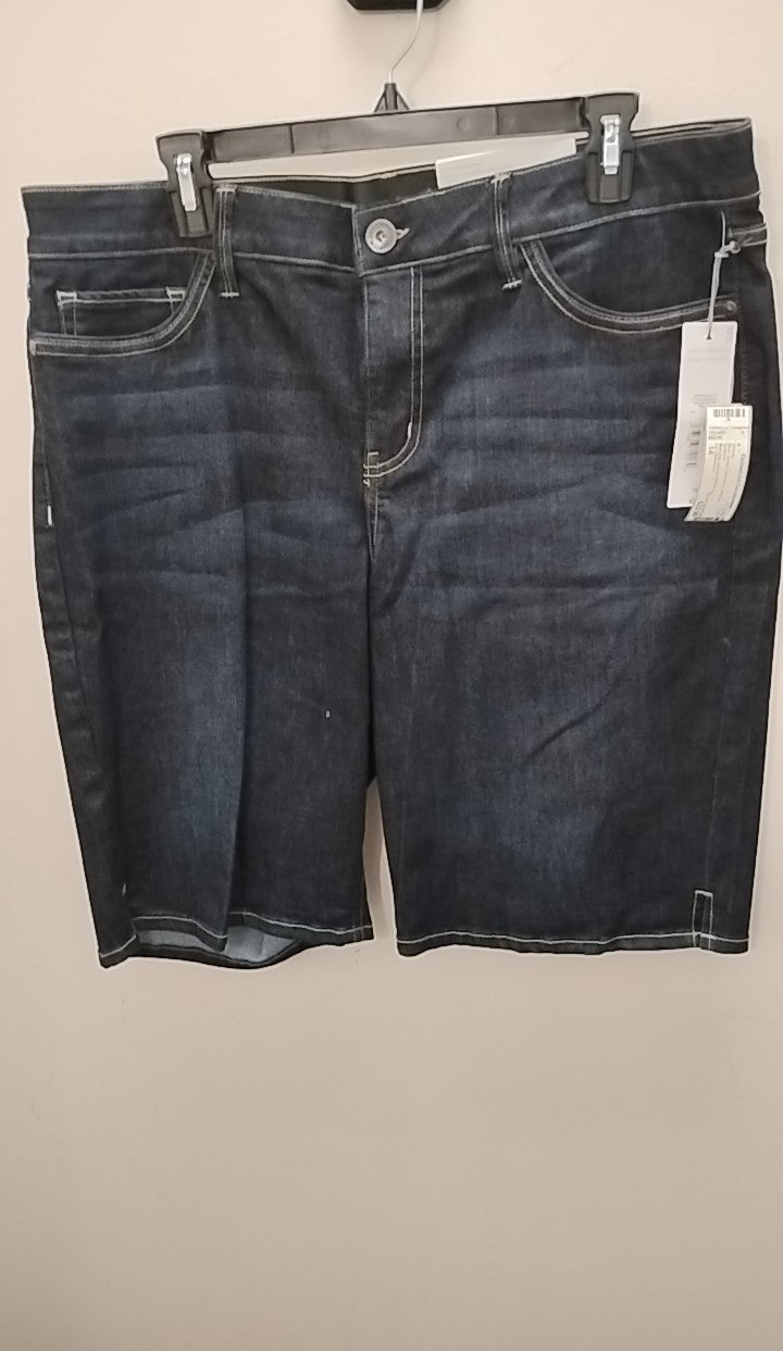 Size 14 Liz Claiborne Shorts