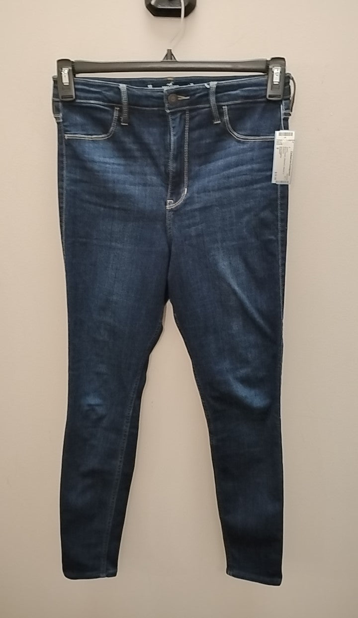 Size 9 Hollister Jeans