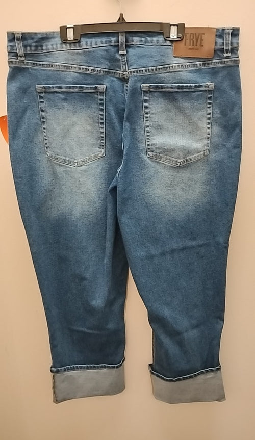 Size 16 Frye Capris