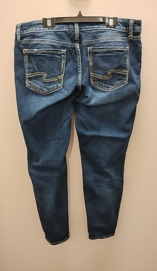 Size 14 Silver Capris