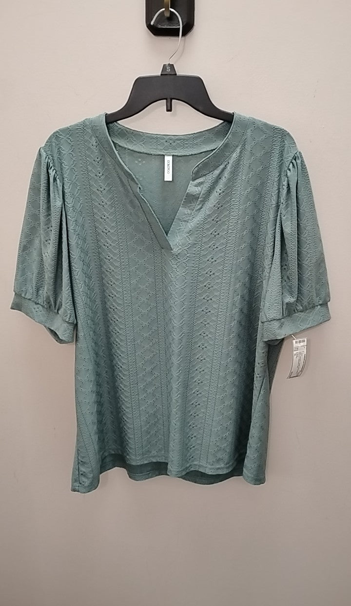 Size XL Dokotoo T-shirt
