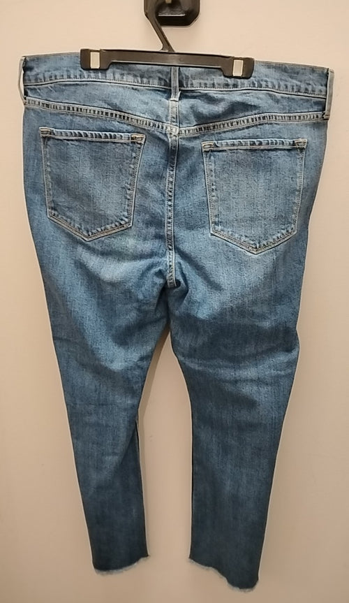 Size 14 Old Navy Capris