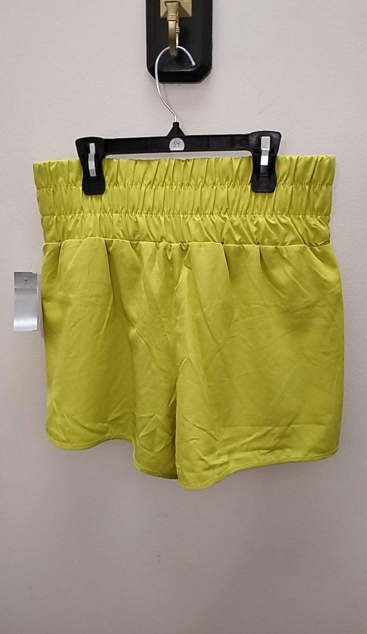 Size M New In Shorts