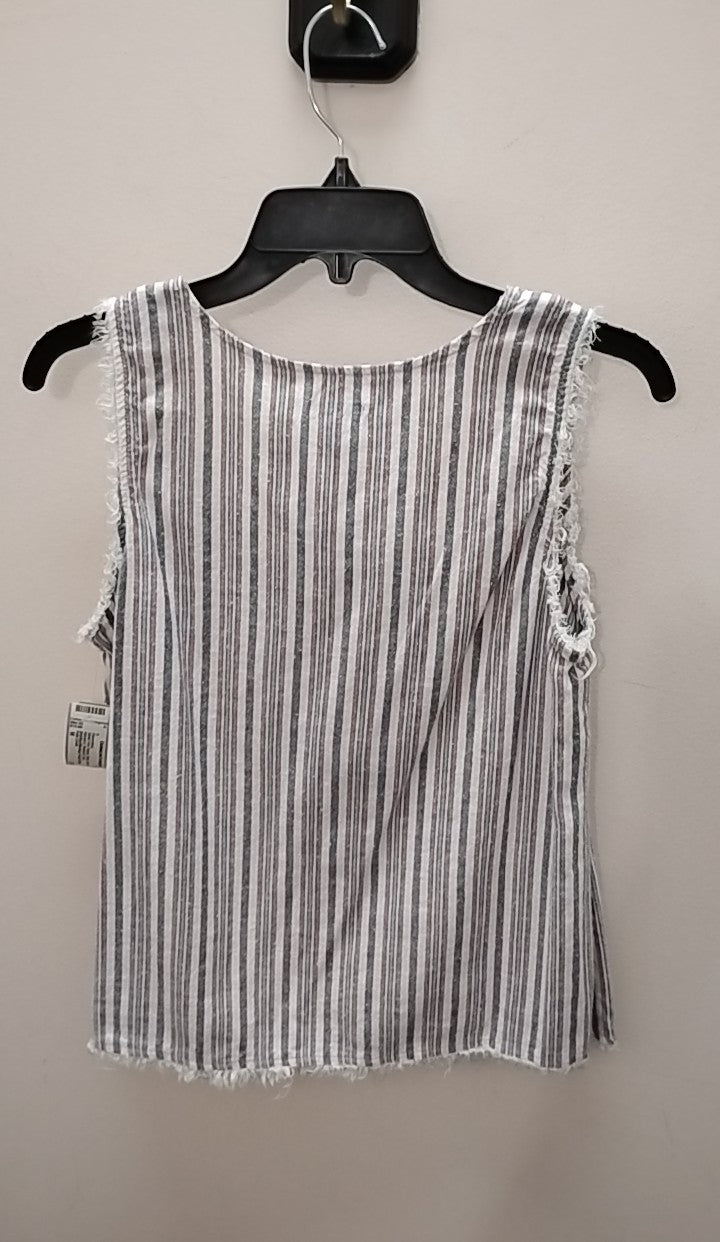 Size M Falls Creek Sleevless Sleeveless