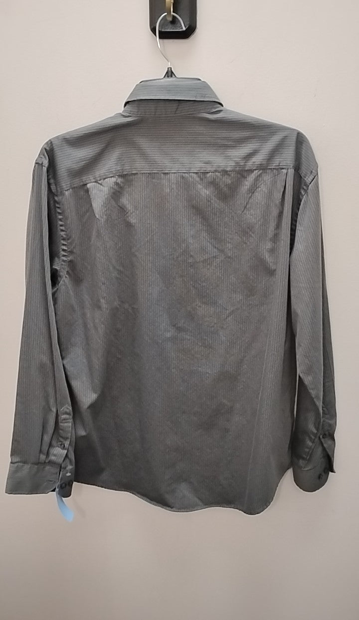 Size Van Heusen Men's Button down