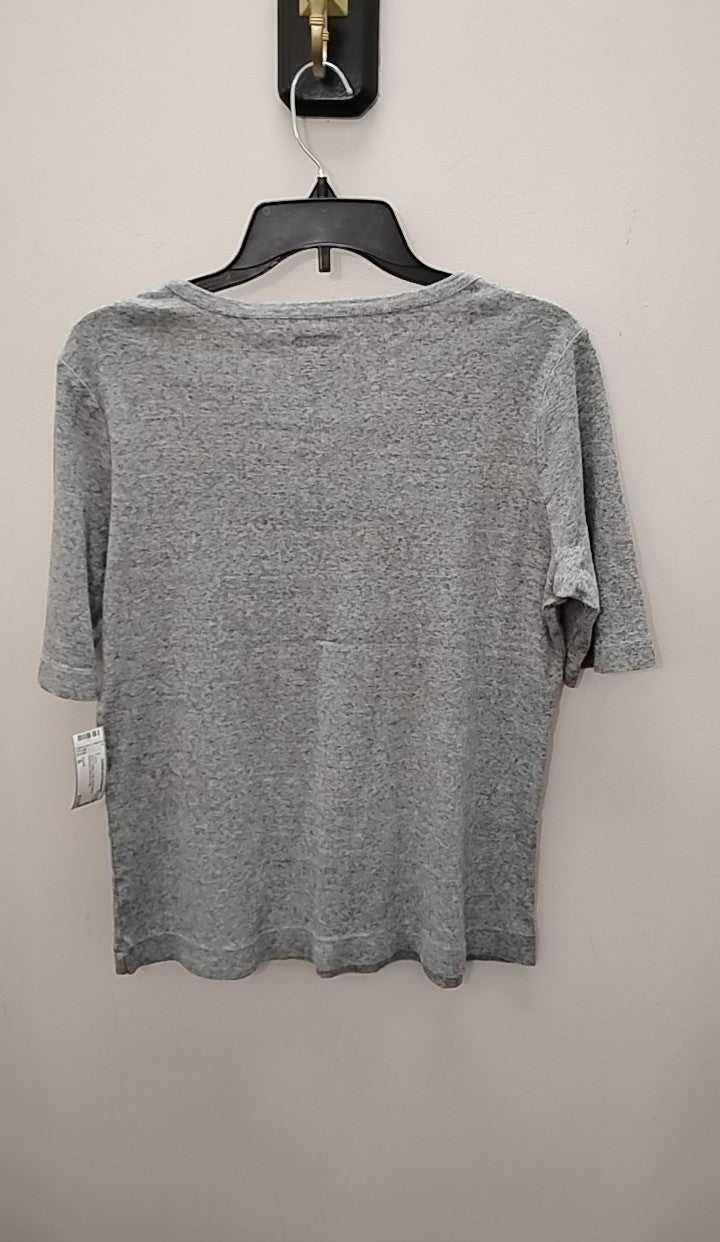Size S Duluth T-shirt