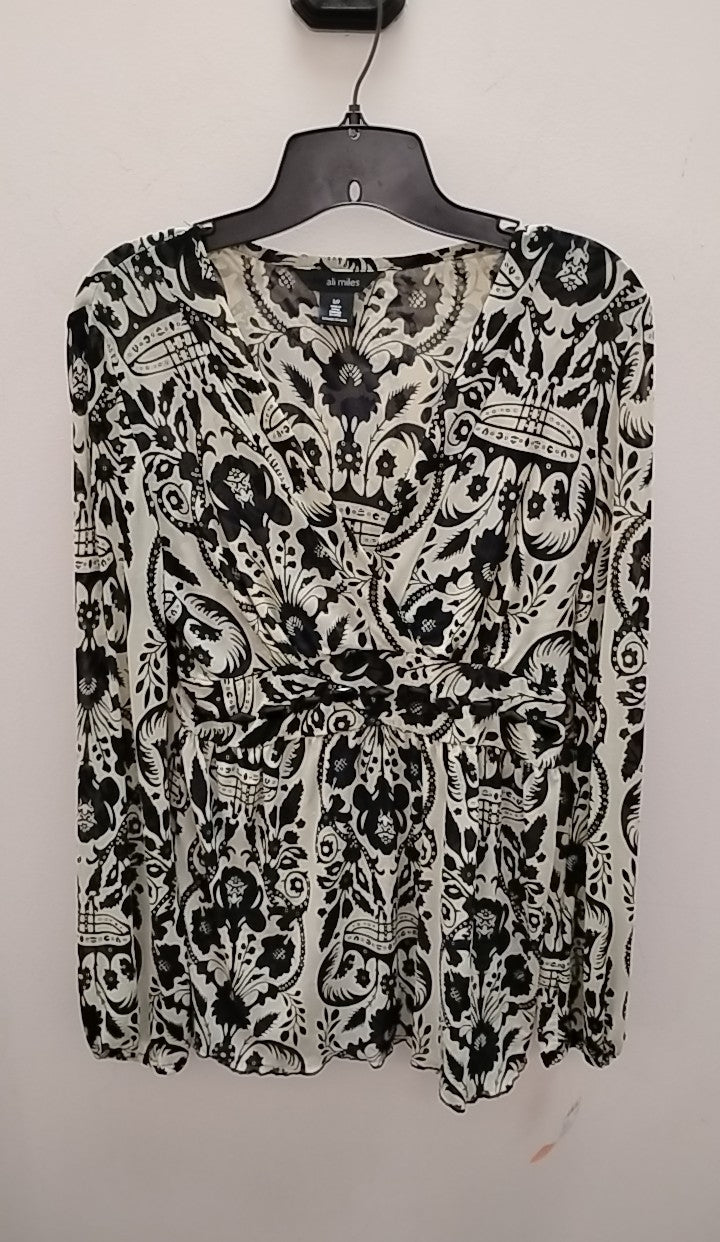 Size S Ali Miles Dress