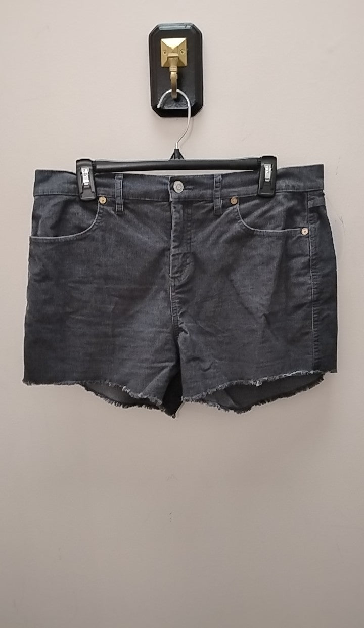 Size 10 Gap Shorts