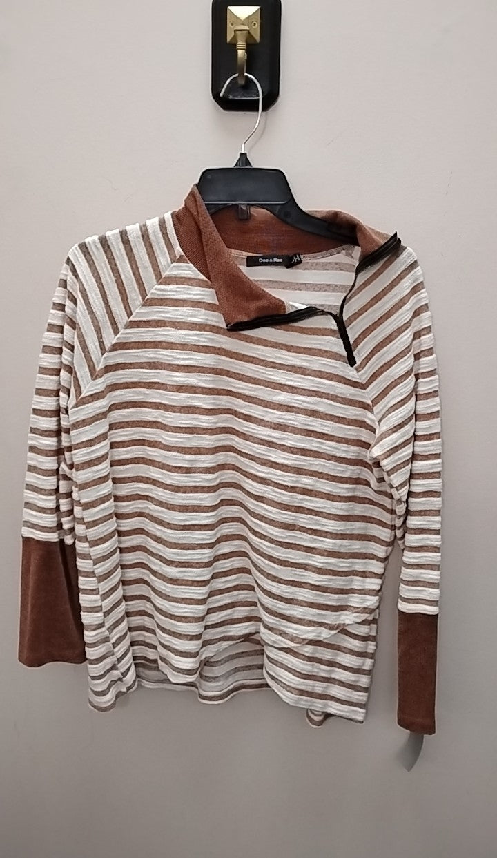 Size L Doe & Rae Sweatshirt
