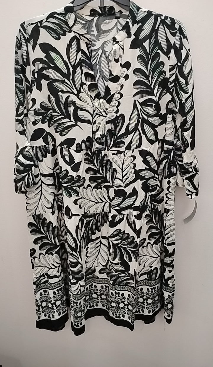 Size S mlle gabrielle Dress