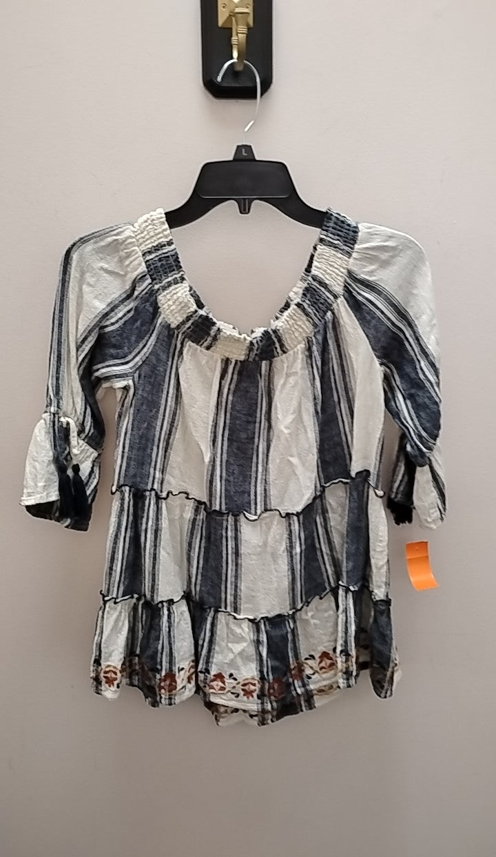 Size M Knox Rose Misc. Tops