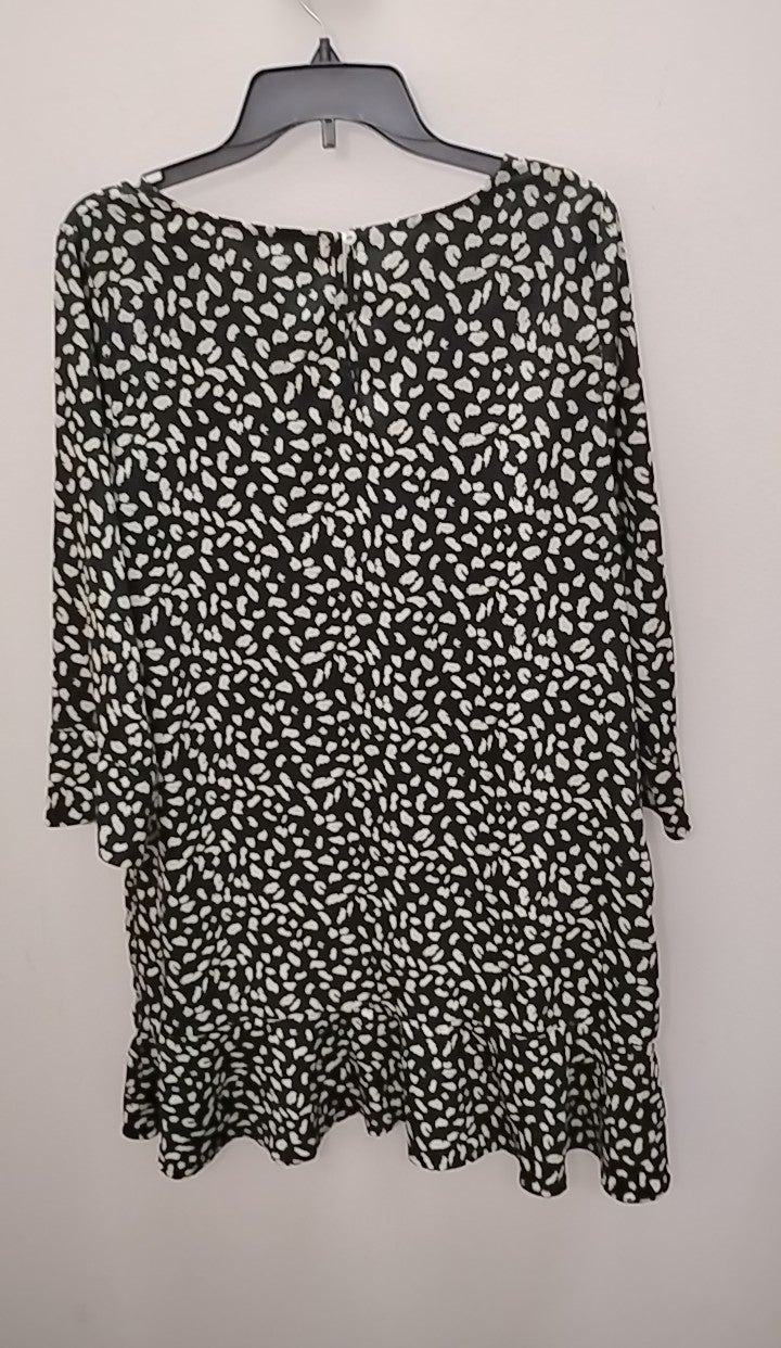 Size L Davi & Dani Dress