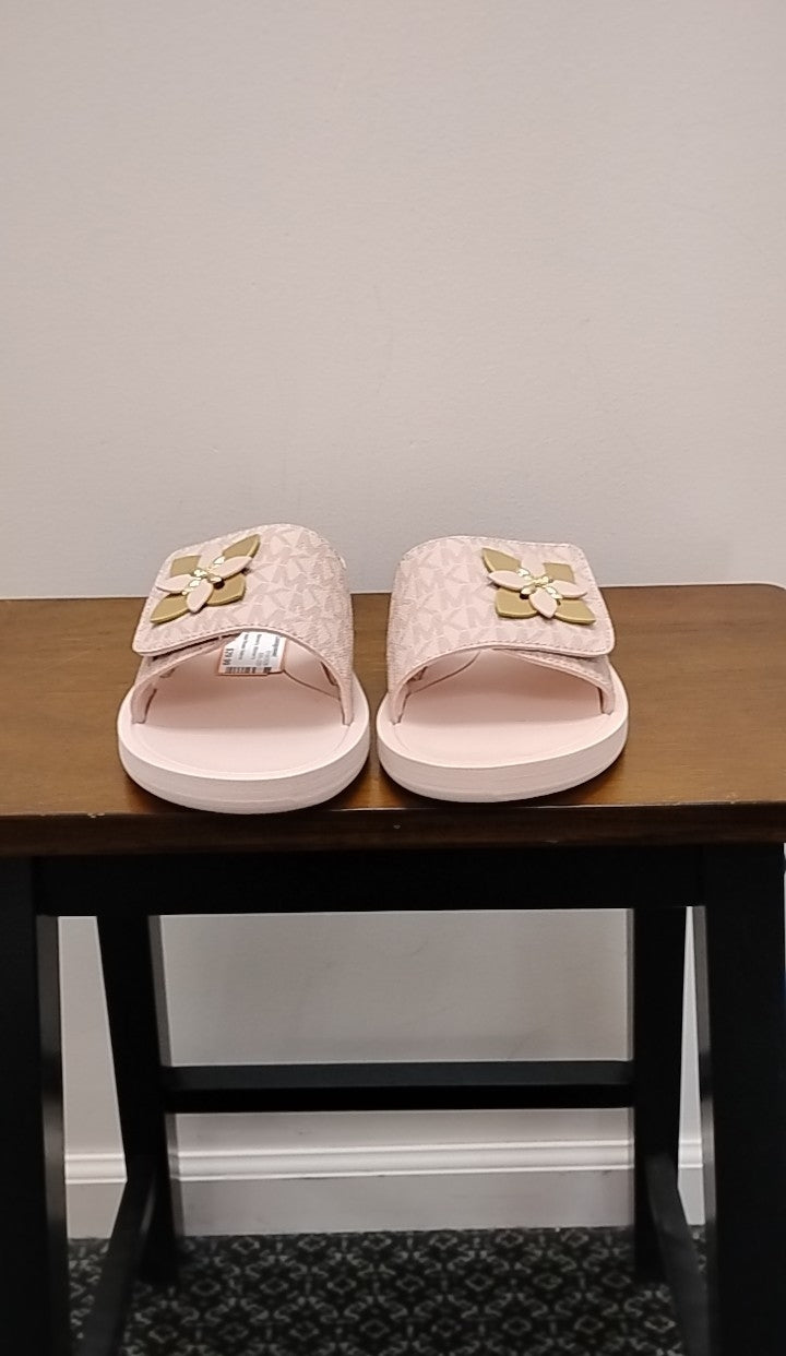 9 Michael Kors Slip-Ons
