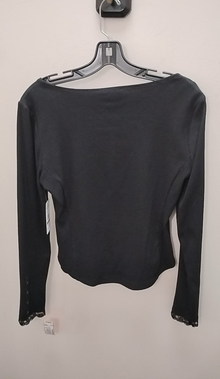 Size M Jessica Simpson Long-sleeve t-shirt