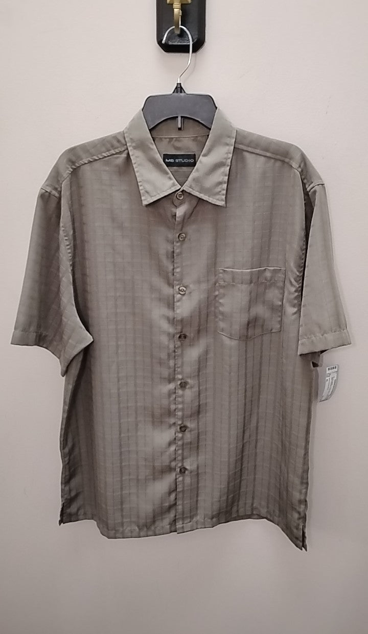 Size XL Men's Button down