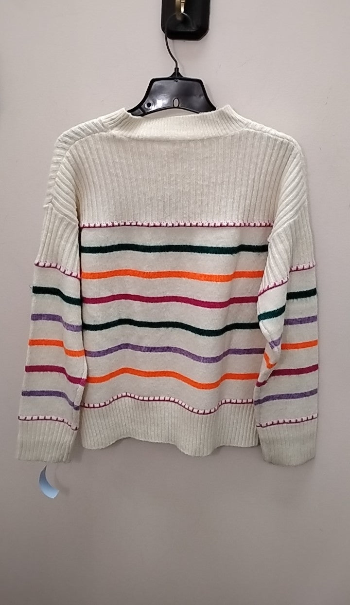 Size M Hem & Thread Sweater