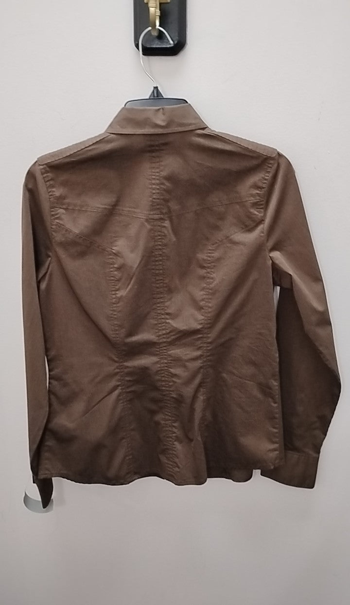 Size M Worthington Button Down