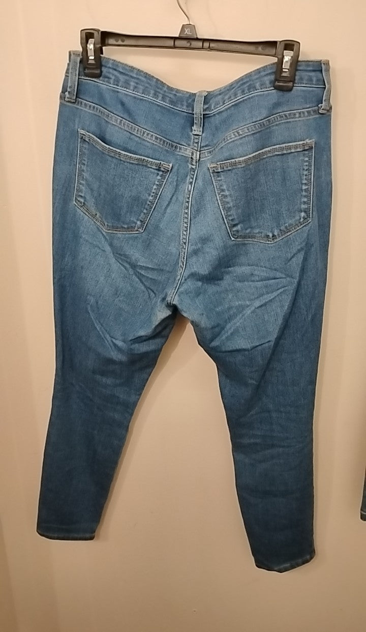 Size 10 Universal Threads Jeans