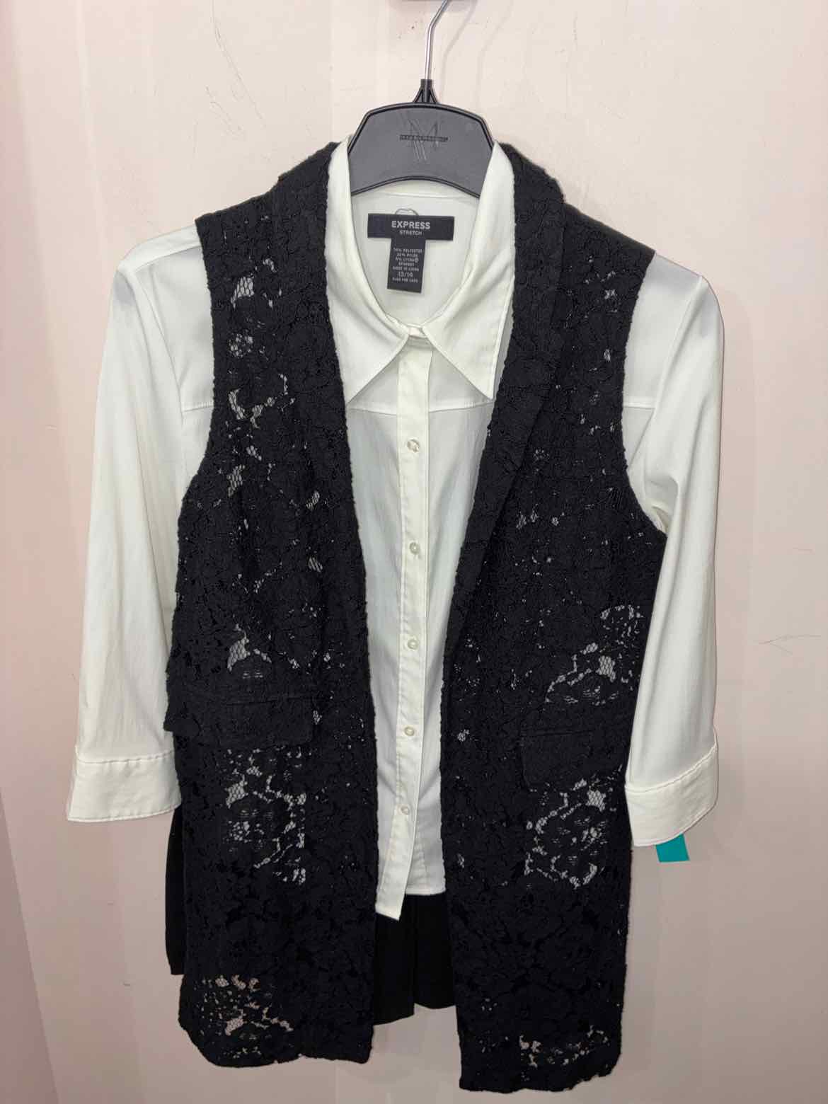 Size XS Elle Sleevless Vest
