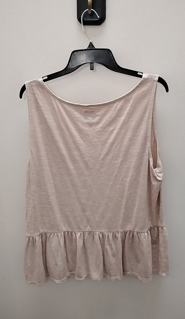 Size XLT Gap Sleeveless
