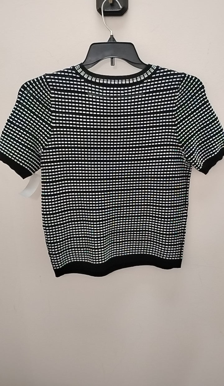 Size M Liz Claiborne Sweater