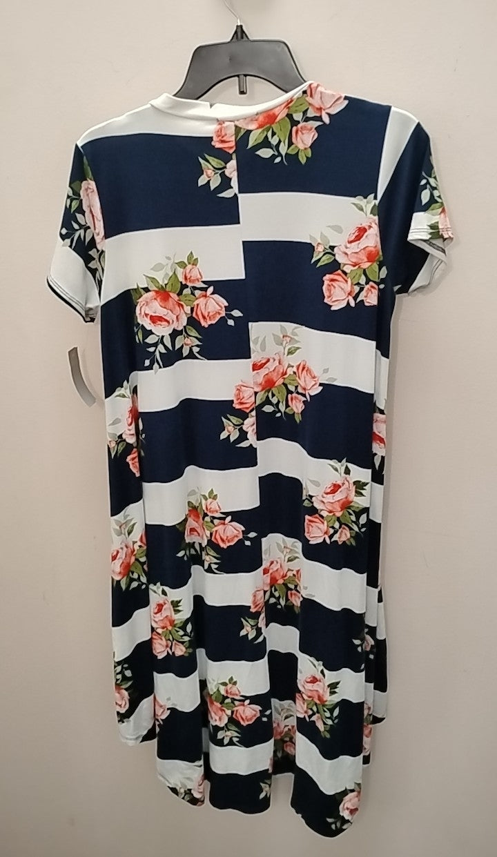 Size L Betsy's Boutique Dress
