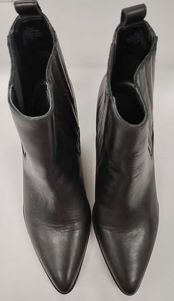 7 Nine West Boots