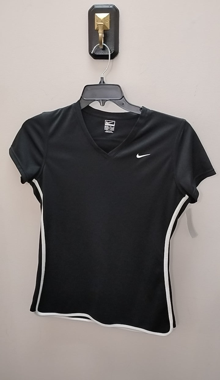 Size M Nike T-shirt
