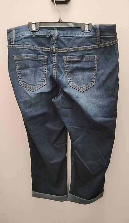 Size 14 Lane Bryant Capris