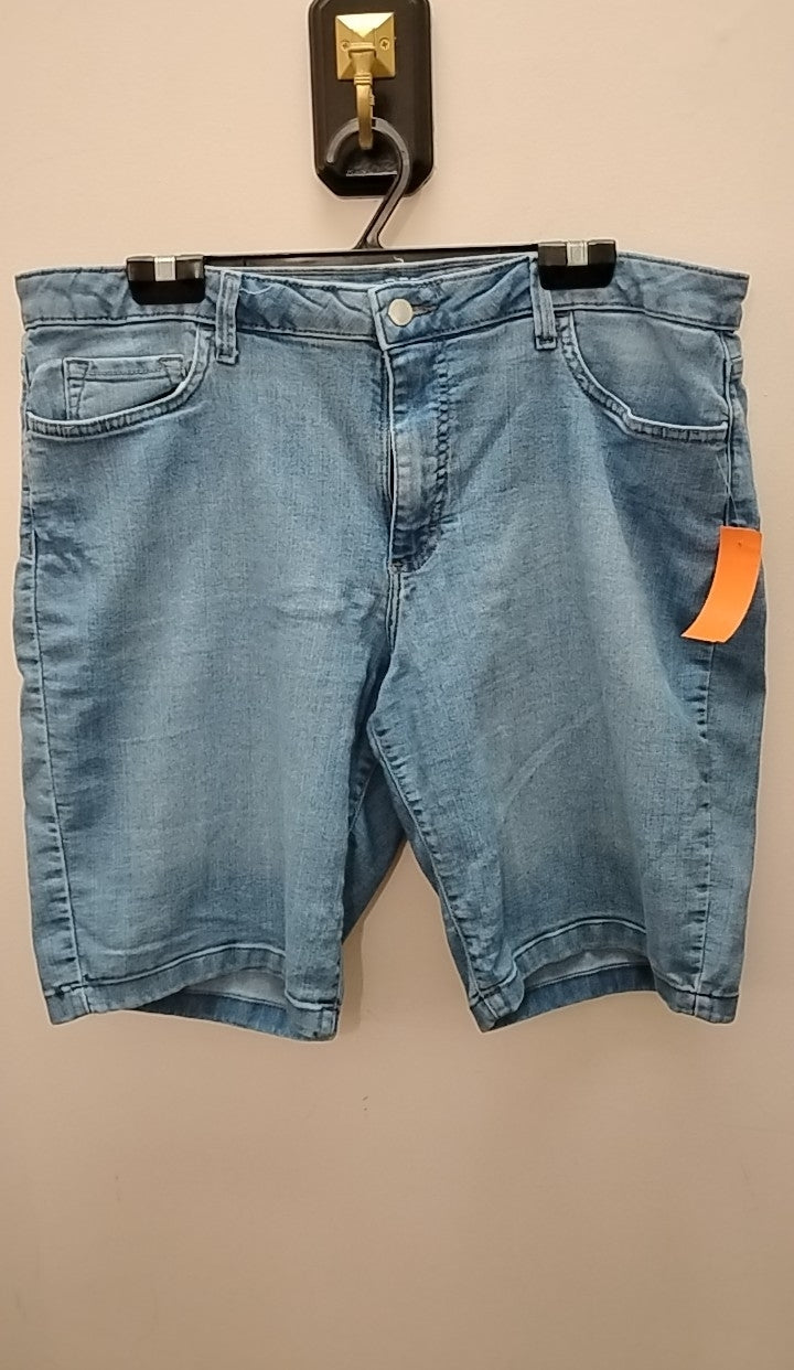 Size 18 Lee Shorts