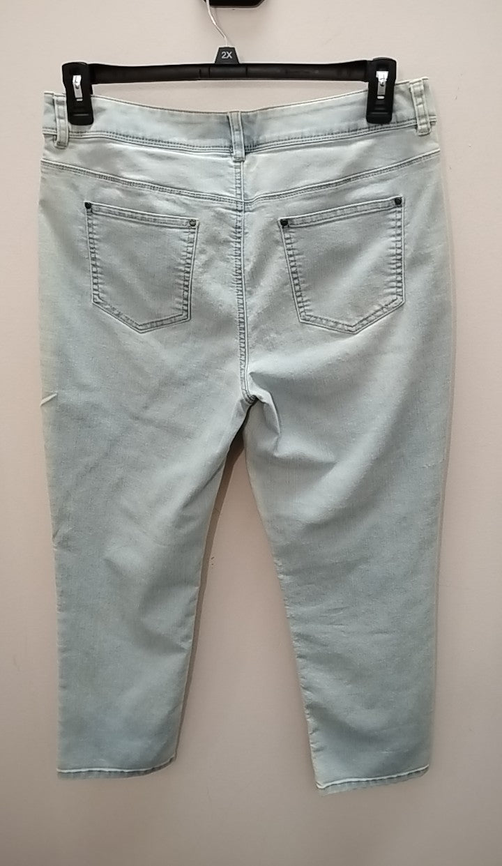 Size M/L Chicos Jeans
