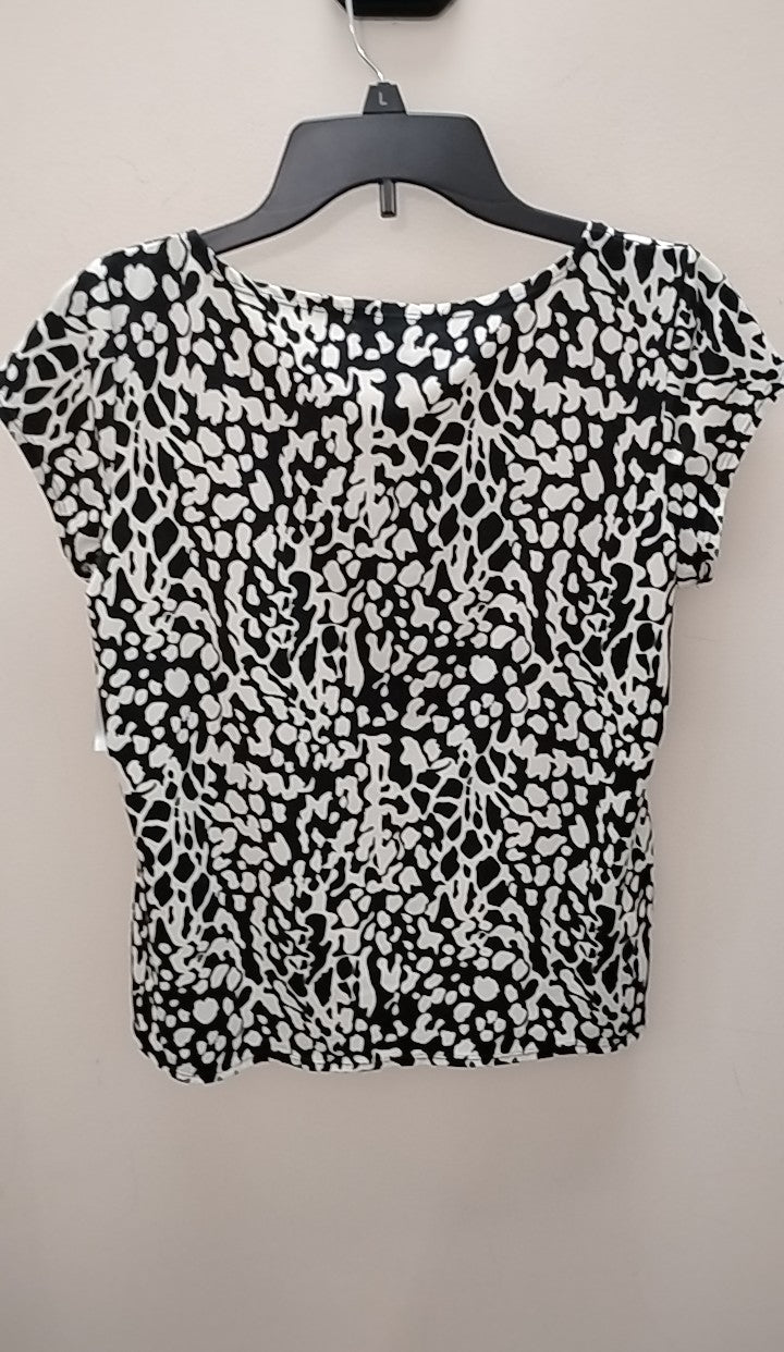 Size S Notions T-shirt
