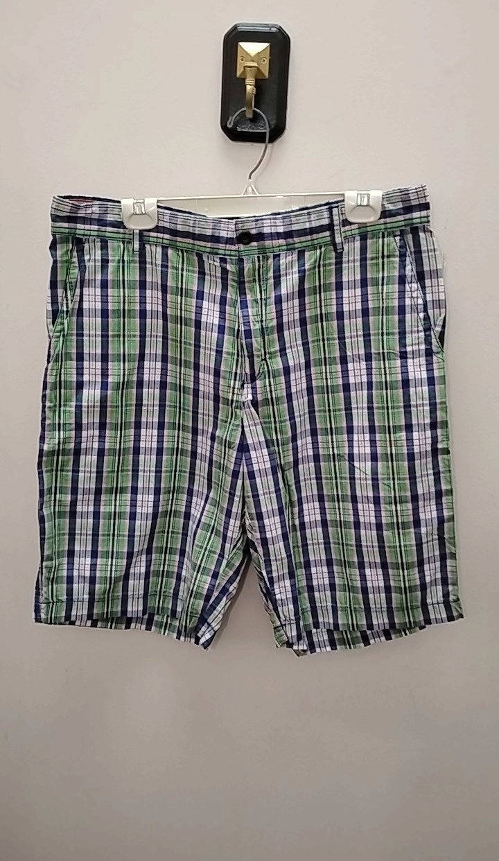 Size 36 Izod Men's Shorts
