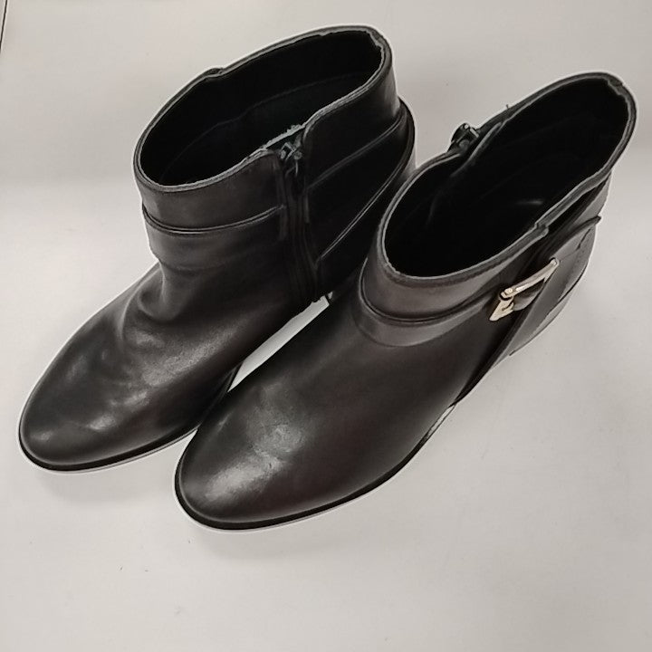 7 White House Black Market Boots