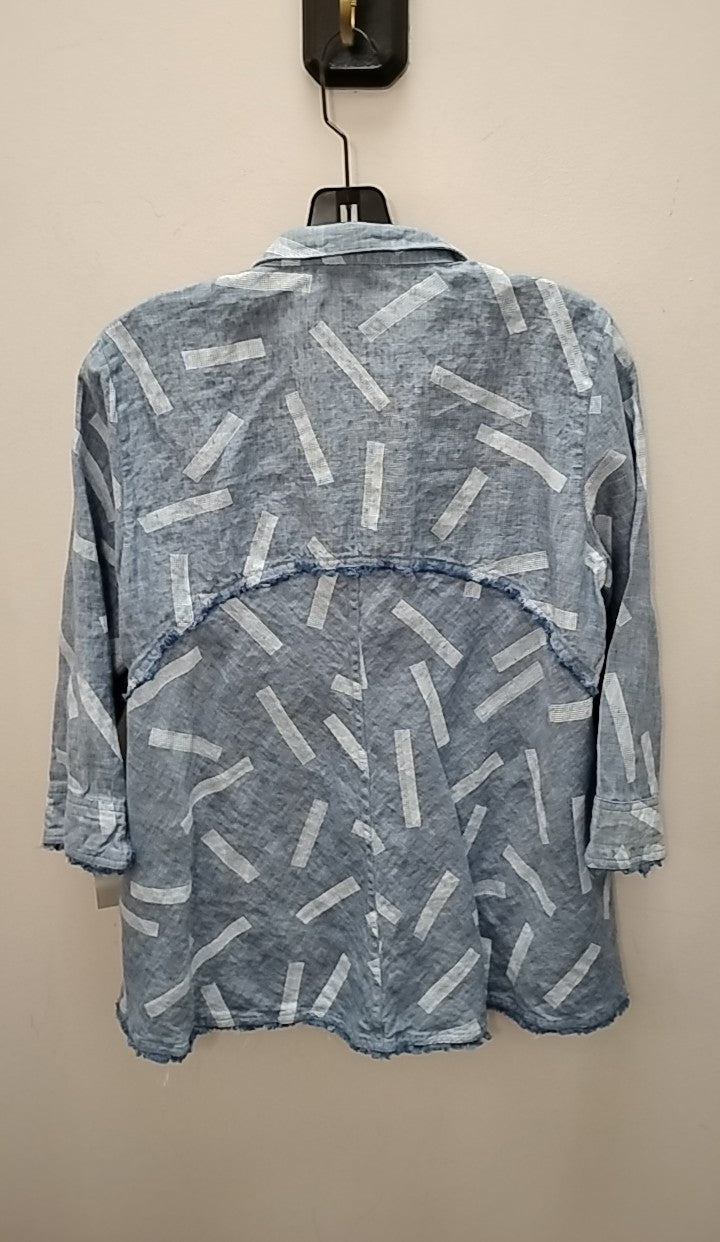 Size M John Mark Button Down