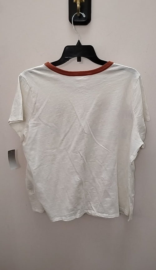 Size 1X Lauren Conrad T-shirt