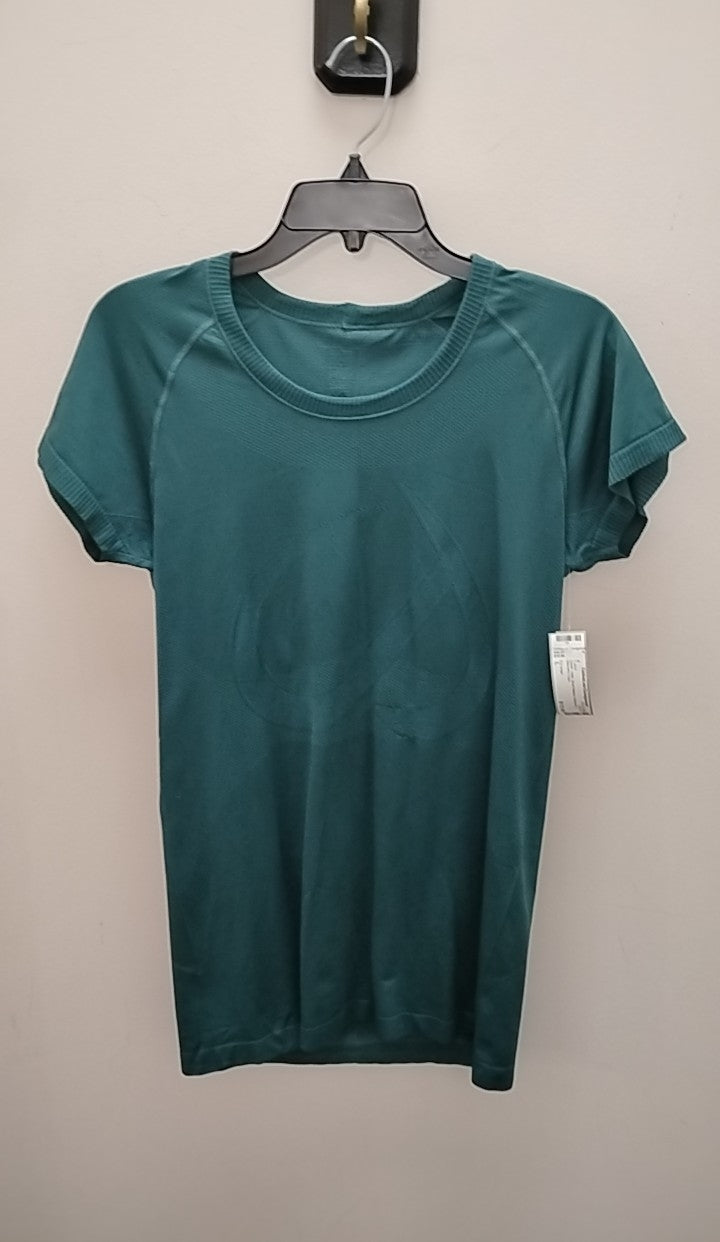 Size L Crz yoga T-shirt