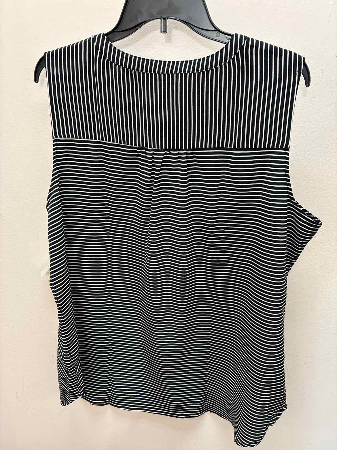 Size XXL Croft & Barrow Sleevless Sleeveless