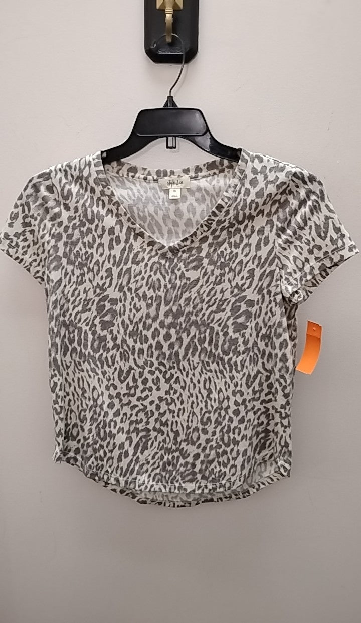 Size S/P Style & Co. T-shirt