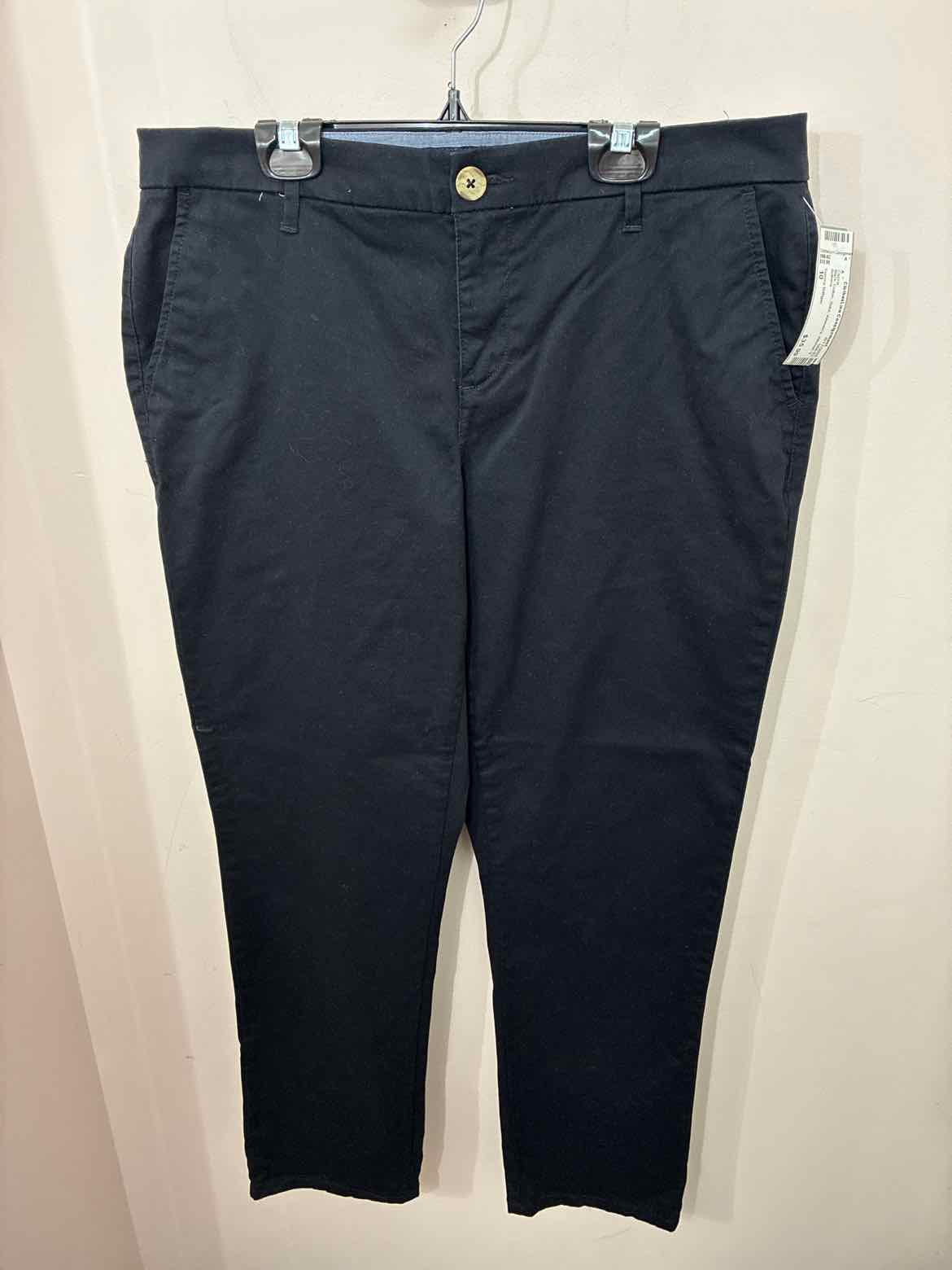 Size 10 Tommy Hilfiger Capris