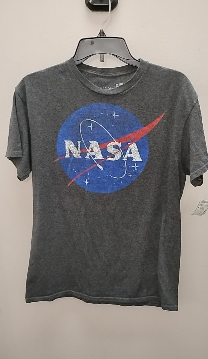 Size M Men's T-shirt