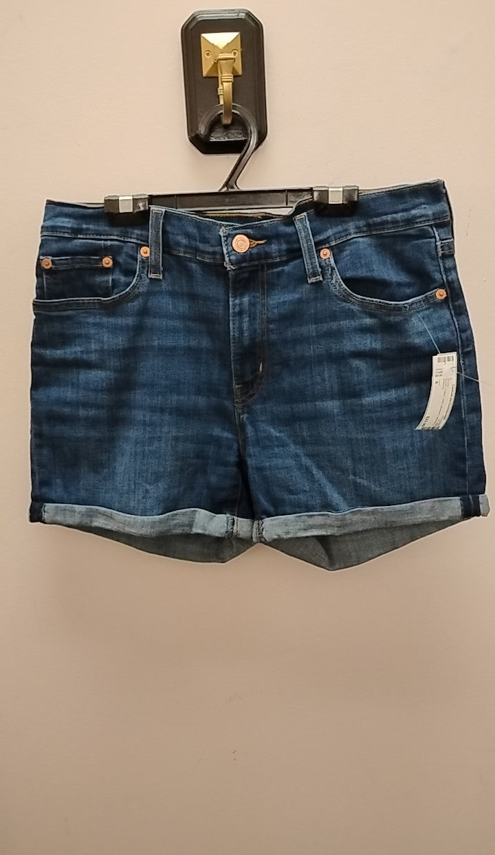 Size 8 Levi Shorts